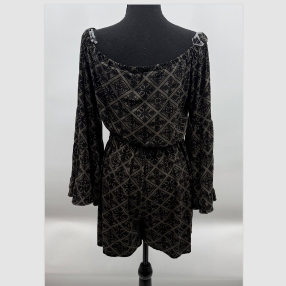 Hawaiis Finest Romper Women Medium NEW Black Gray Quilt Hawaiian Stretch - Picture 5 of 15
